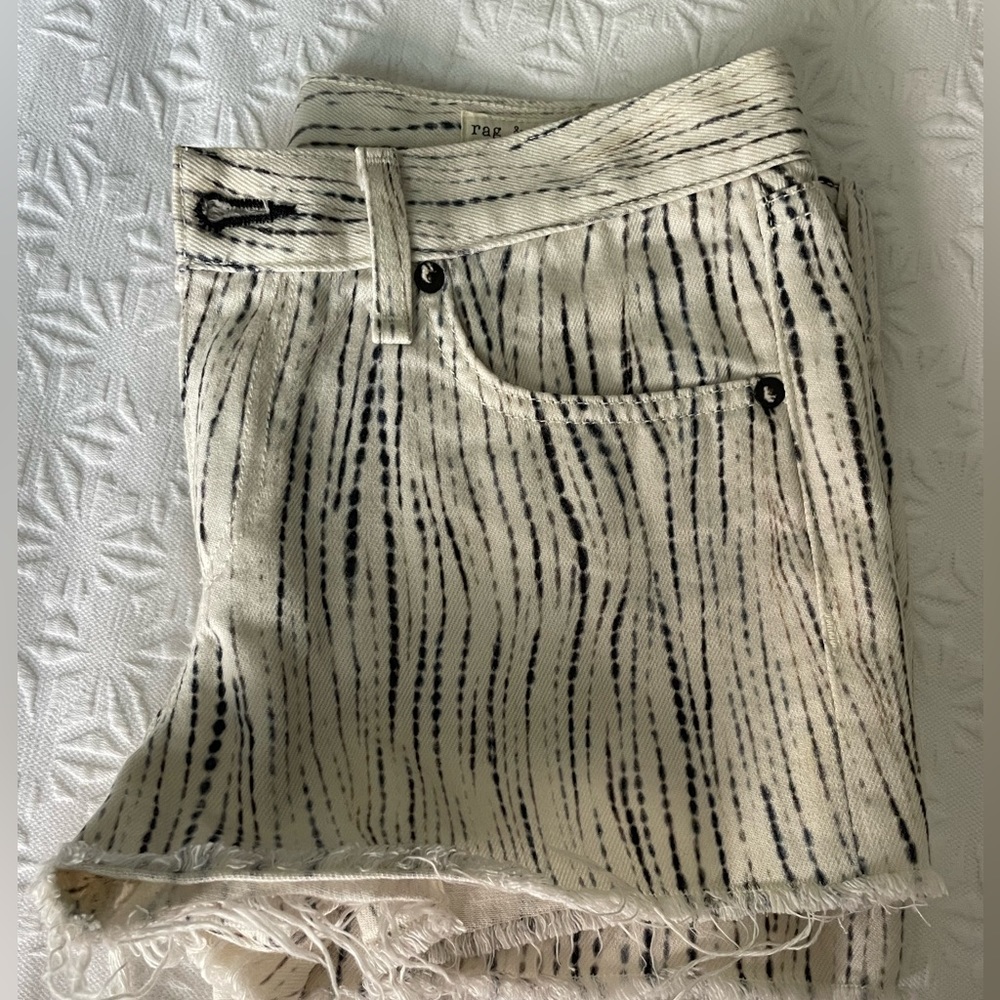 Rag & Bone black and white patterned denim shorts size 25